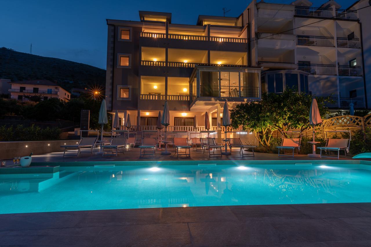 Villa Ana Trogir Exterior photo